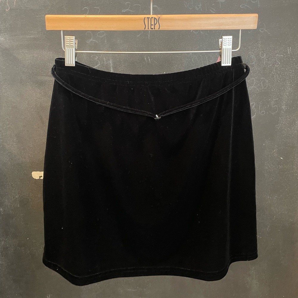 True Vintage velvet mini skirt Size M